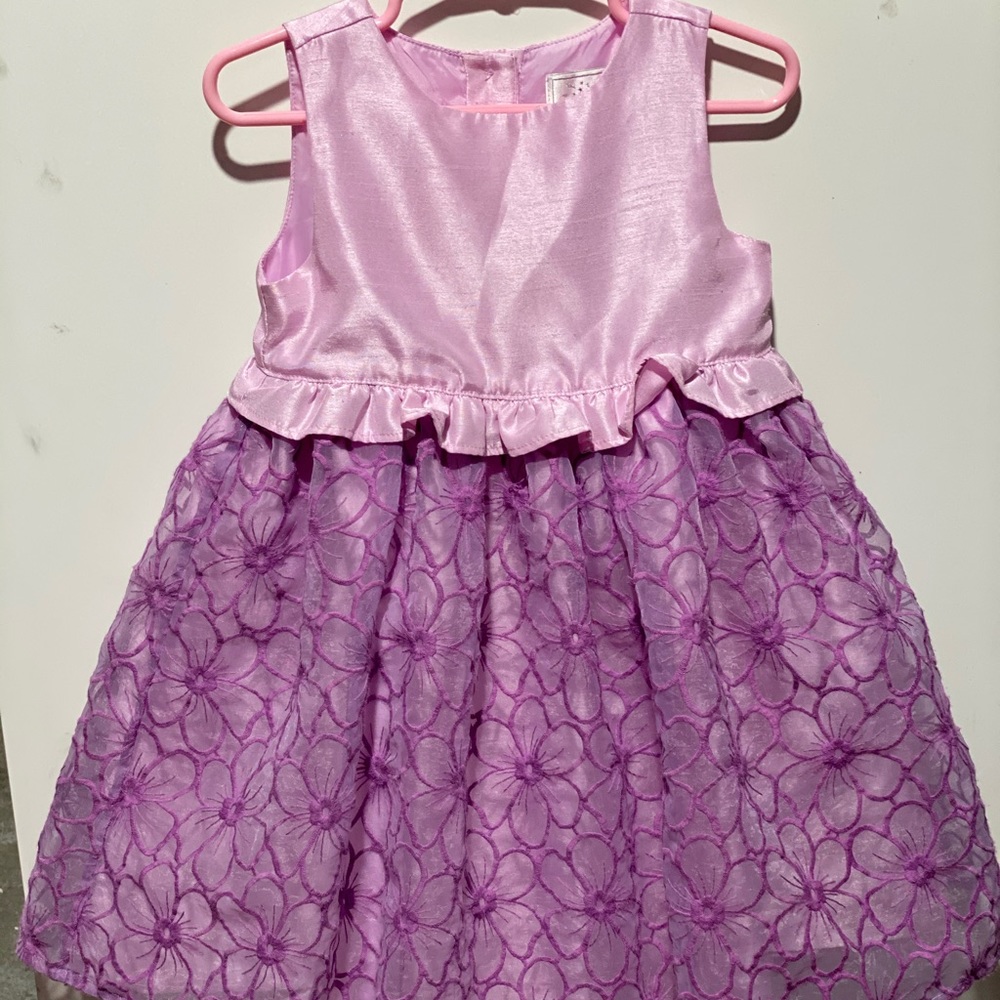 Girls dress